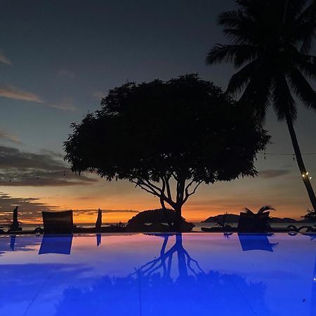 Amila Dive Beach Resort Sipalay Extérieur photo