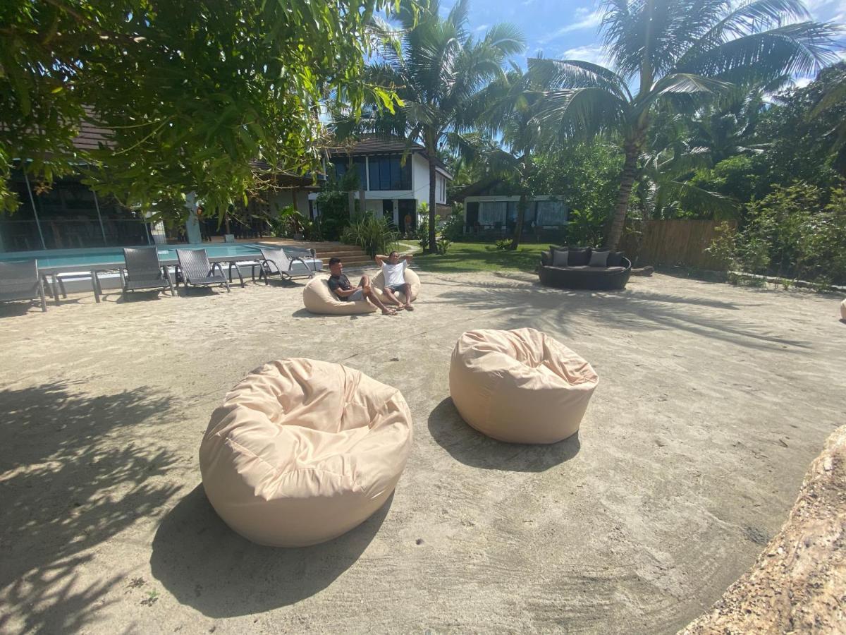 Amila Dive Beach Resort Sipalay Extérieur photo