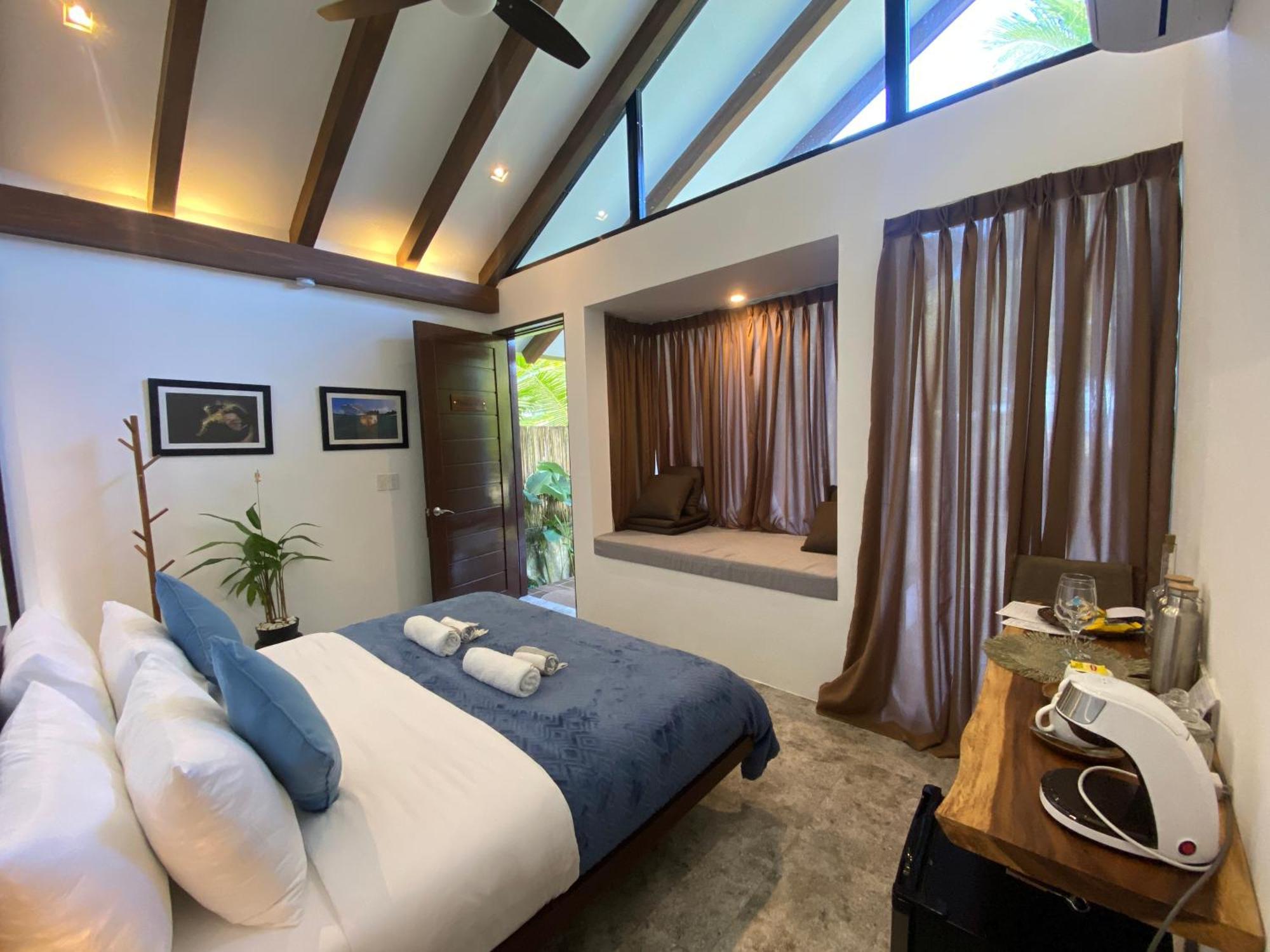 Amila Dive Beach Resort Sipalay Extérieur photo